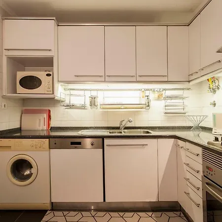 Bairro Alto-chiado 2 Bdr Beautifull View ליסבון