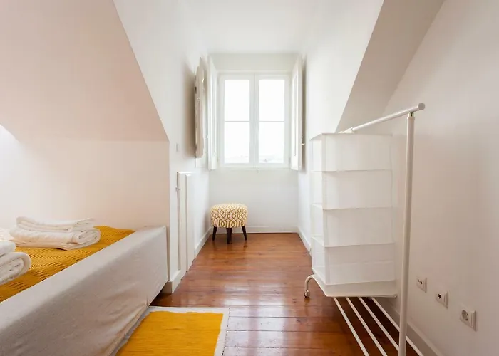 Bairro Alto-chiado 2 Bdr Beautifull View *