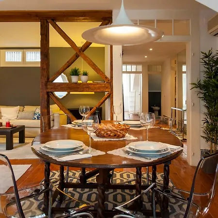 Bairro Alto-chiado 2 Bdr Beautifull View Apartment